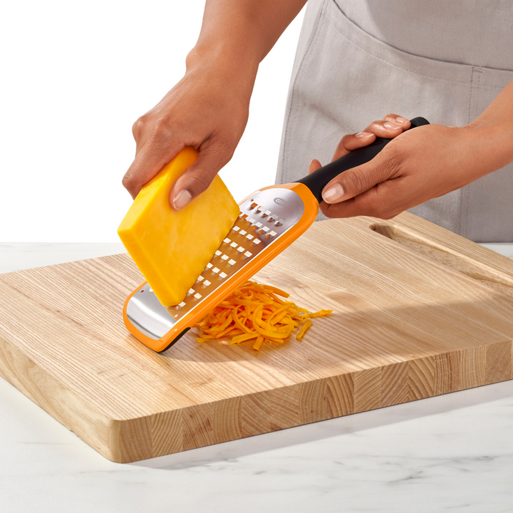 OXO GOOD GRIPS ETCHED COARSE GRATER ORANGE