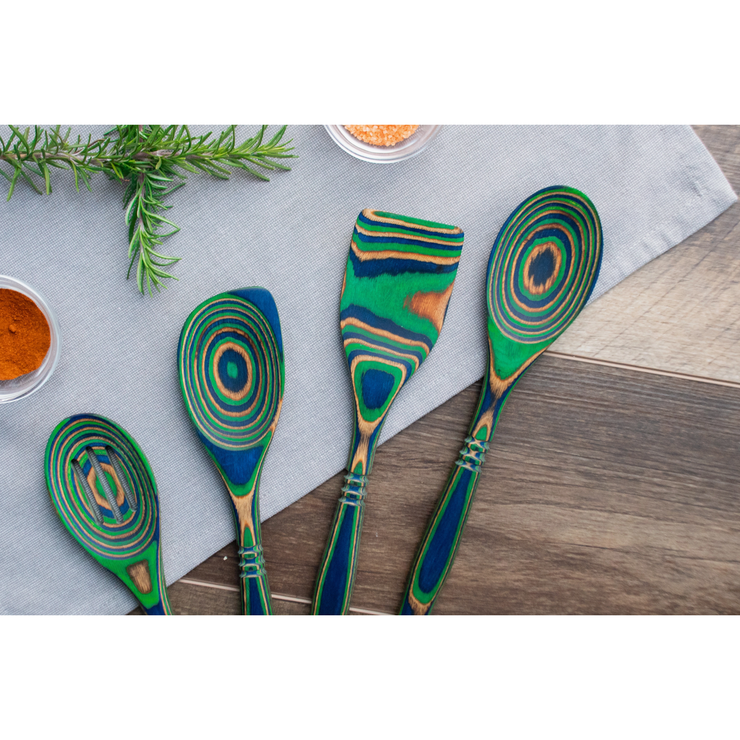 ISLAND BAMBOO Peacock Pakka Corner Spoon