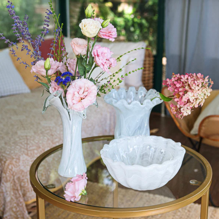 VIETRI Onda Glass White Small Tulip Vase