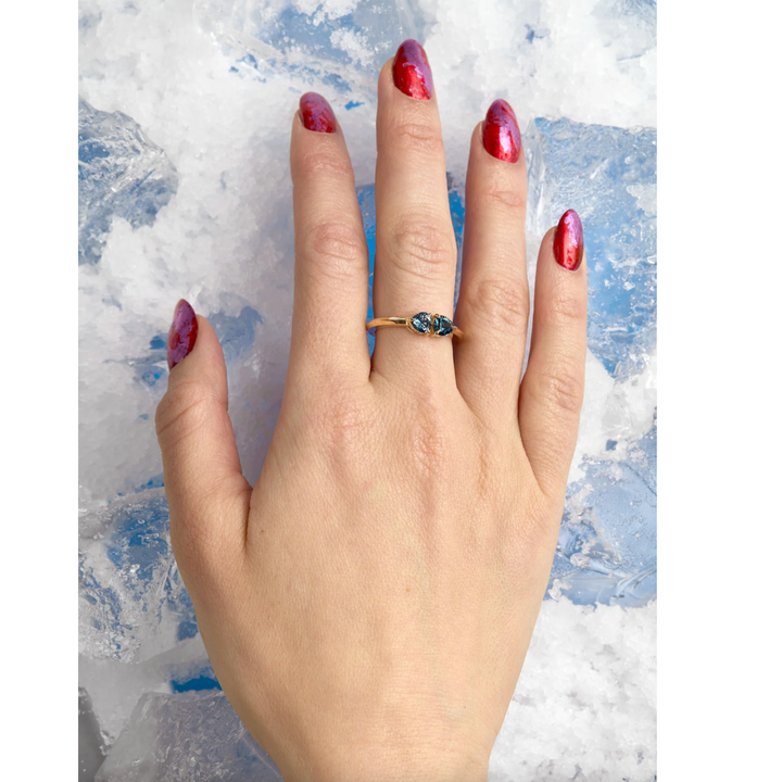 MELUZZA Broken Ice Blue And Teal Sapphire Ring