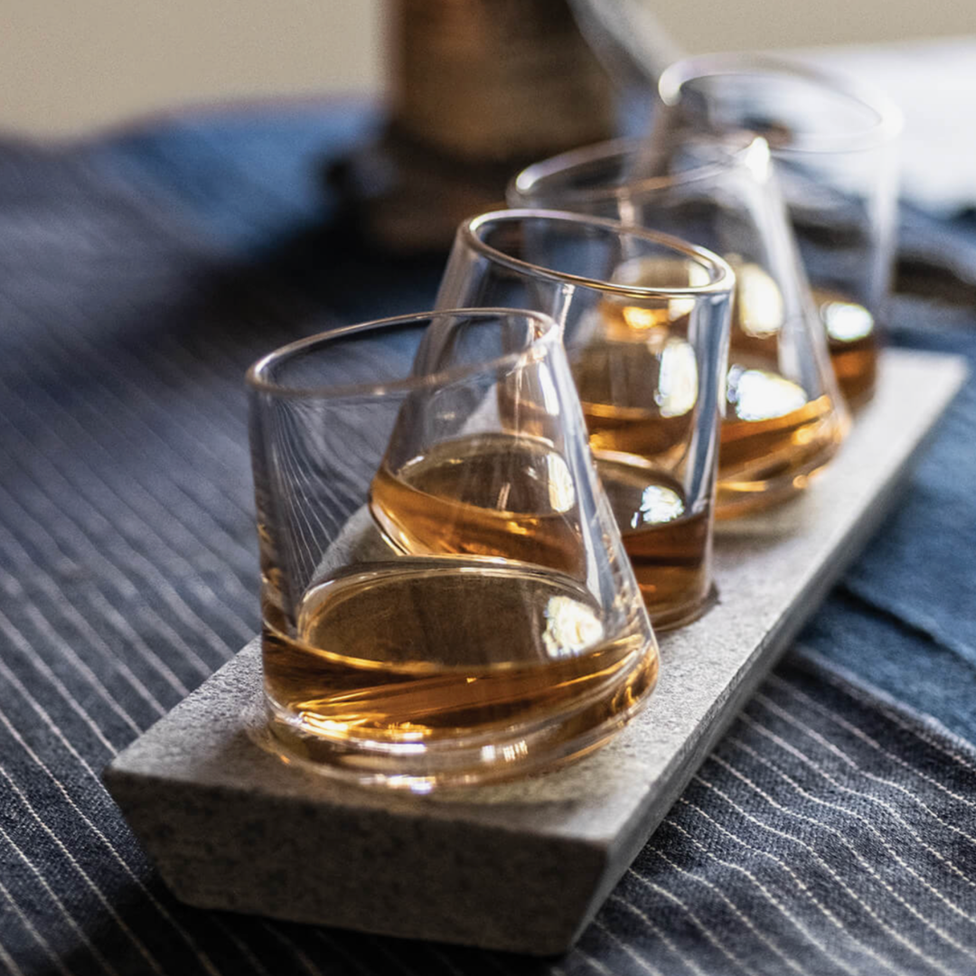 SIMON PEARCE Alpine Whiskey Glass Set of 4 With Soapstone Base