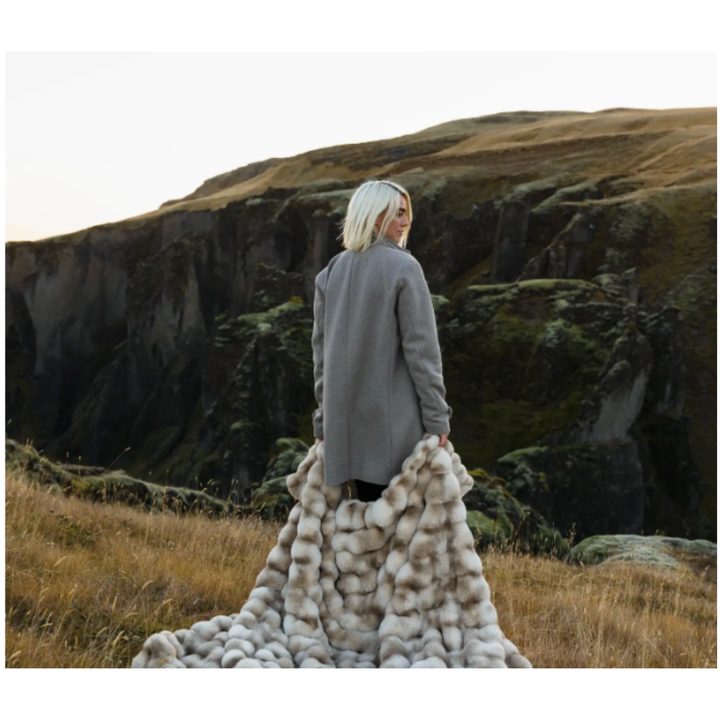 LOLA BLANKETS Desert Sky Medium