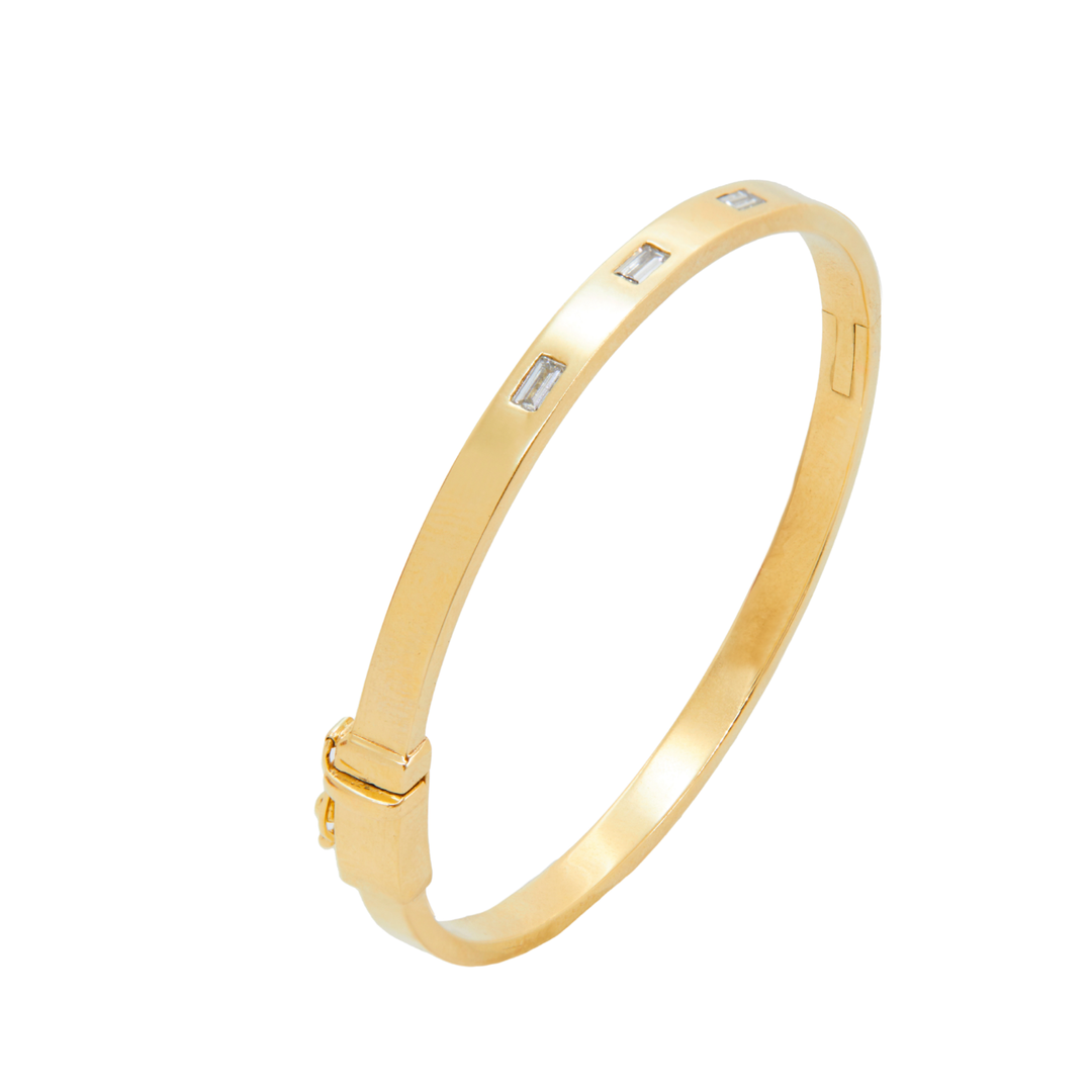 Solid Gold Diamond Bangle Bracelet In 18K Yellow Gold