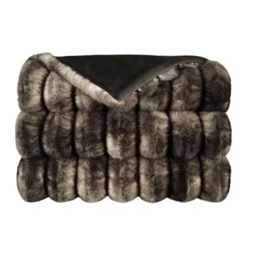 DV KAP HOME Mocha Summit Throw