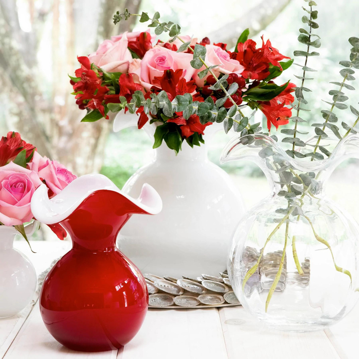 VIETRI Hibiscus Clear Medium Fluted Glass Vase